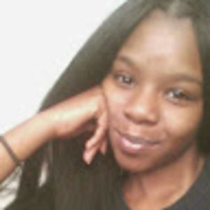 Meet your Posher, Monique